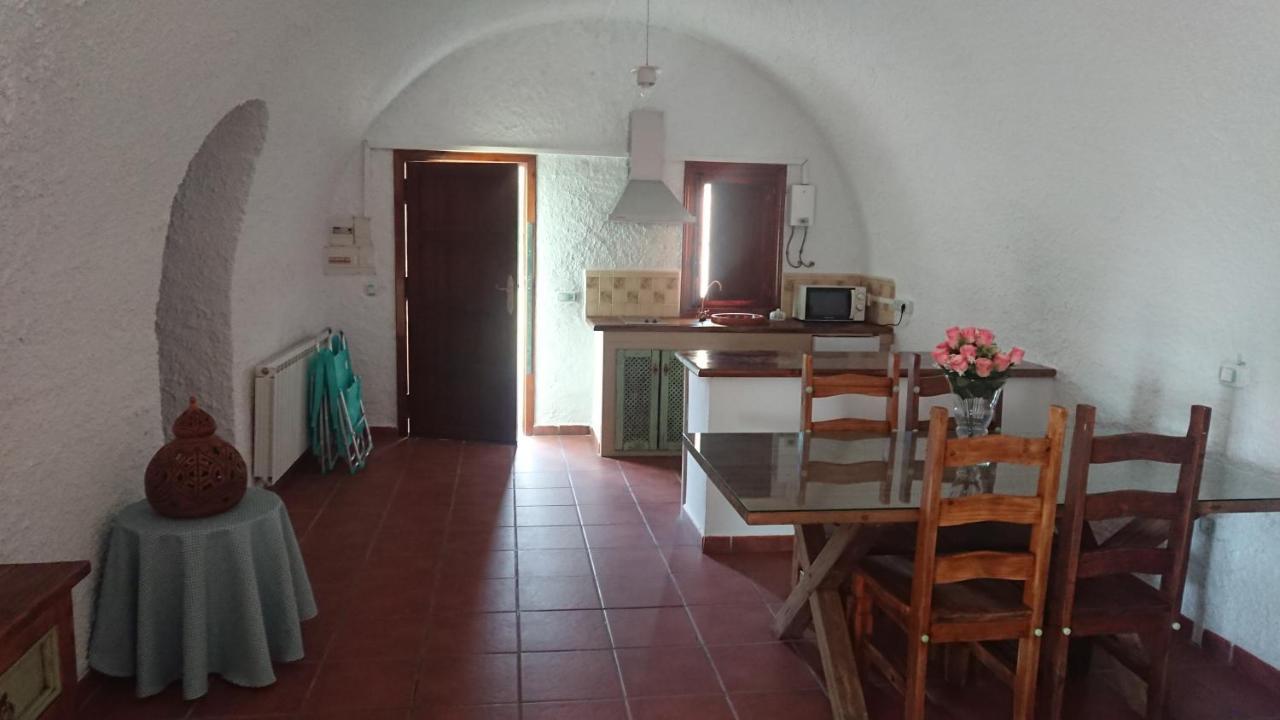 APARTAMENTOS RURALES MIRADOR DEL NEGRATíN Cuevas del Campo Exterior foto